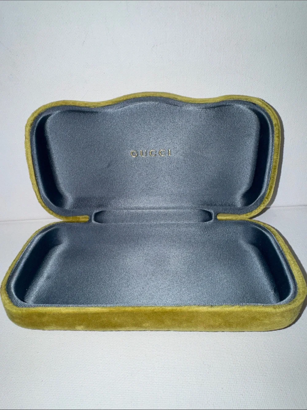 Gucci Sunglasses Case & Drawstring Pouch - Chartreuse Yellow Velvet Clamshell